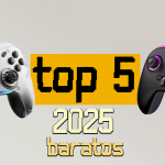 Imagen destacada del artículo con los cinco mejores mandos baratos 2025, mostrando modelos económicos con diseño ergonómico, iluminación RGB y gran versatilidad.